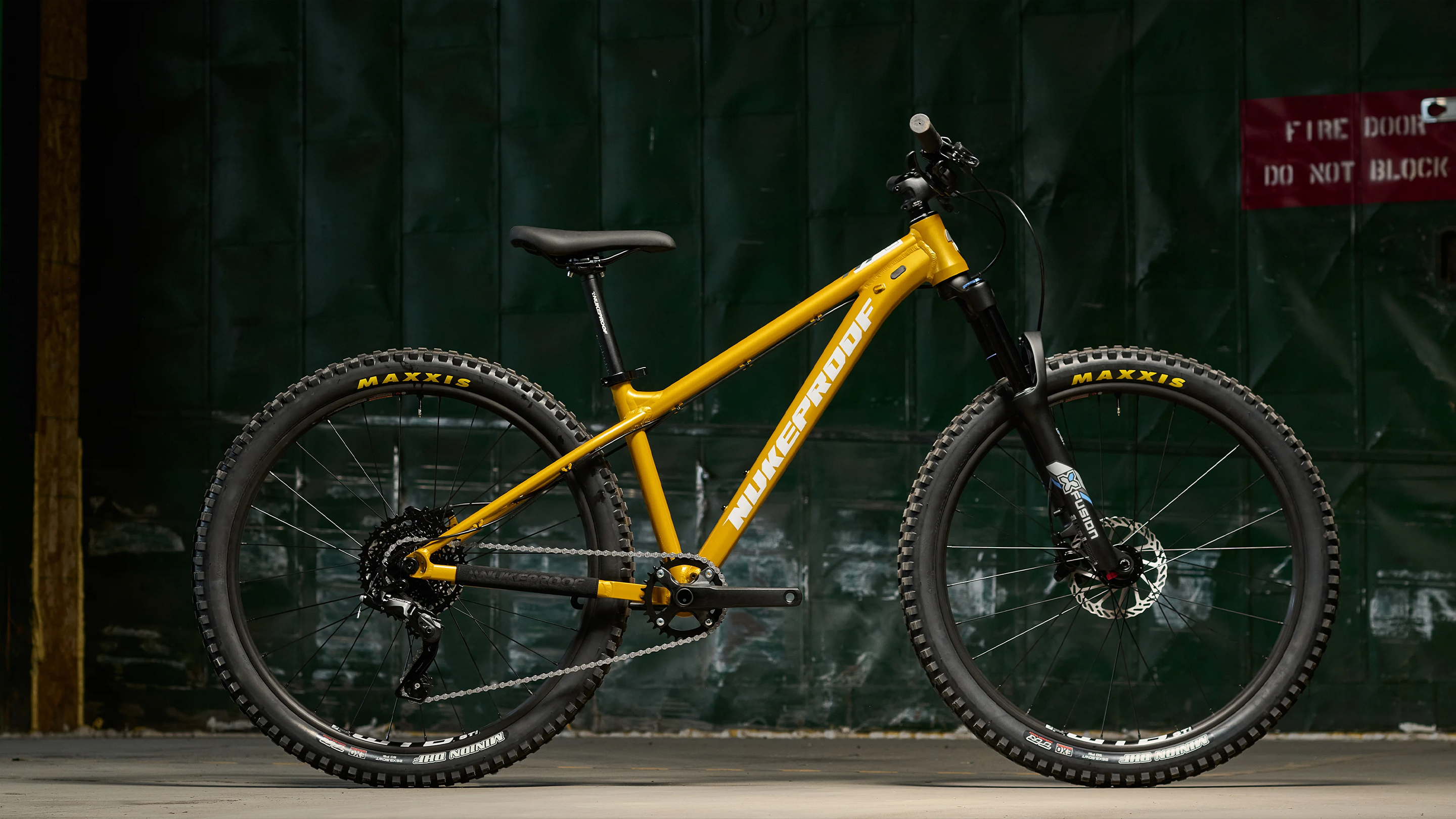Nukeproof hot sale dirt jump
