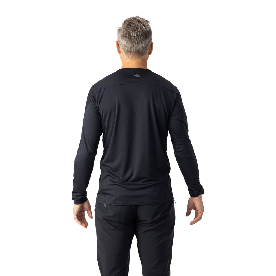 7Mesh Roam Long Sleeve Black Back