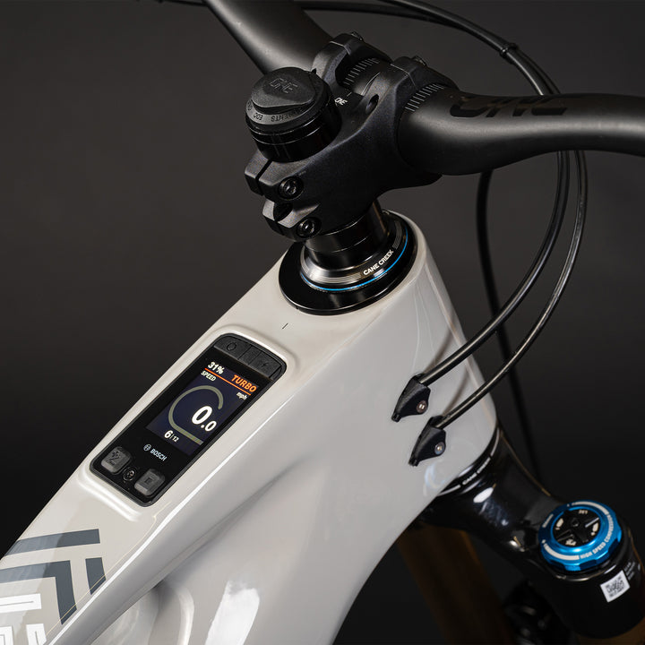 Deviate Kurgan Factory eMTB Grey Bosch Kiox Display