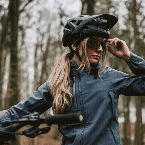 Madison Glasses With Free Socks