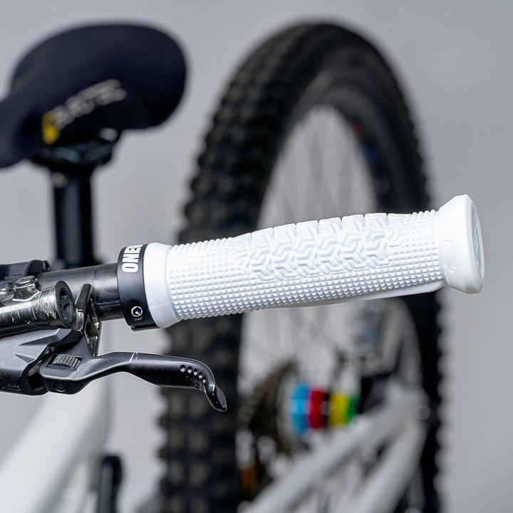 OneUp Components Goldstone Grips White Santa Cruz