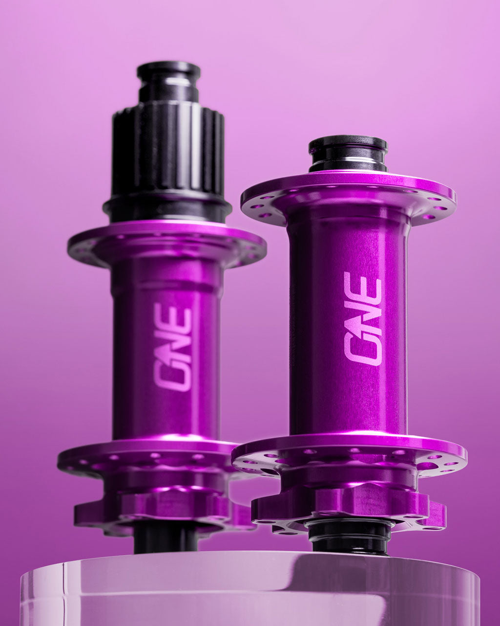 OneUp Components Hubs